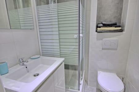 301-Studio Au Calme Entierement Renove Антиб Екстериор снимка